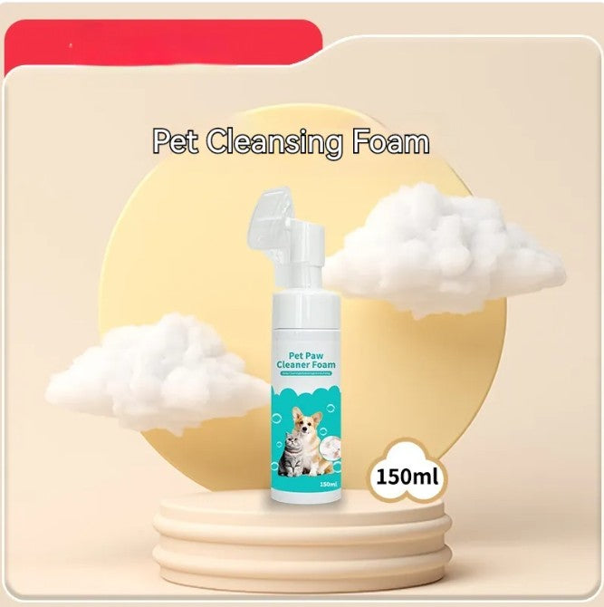 Furlouve Pet Cleansing Foam for paws, gentle dog and cat cleaner, 150ml bottle with pump dispenser.