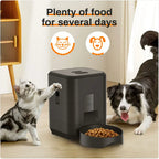 Furlouve Smart Automatic Pet Feeder, black, with timer and app control, for cats and small dogs.